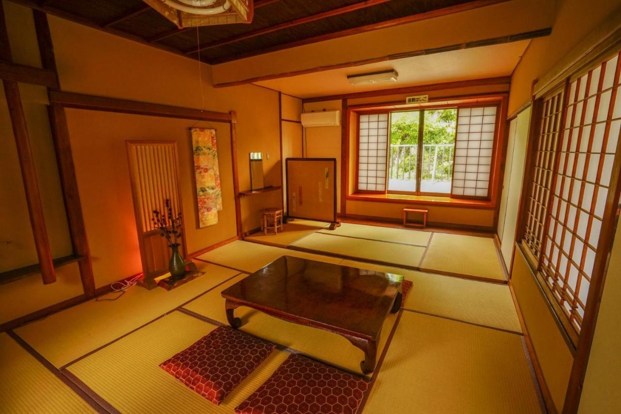 Onsen Yado Mizuguchi Izu  Rum bild